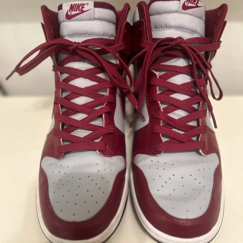 Nike dunk high retro-beetroot/gray sneakers